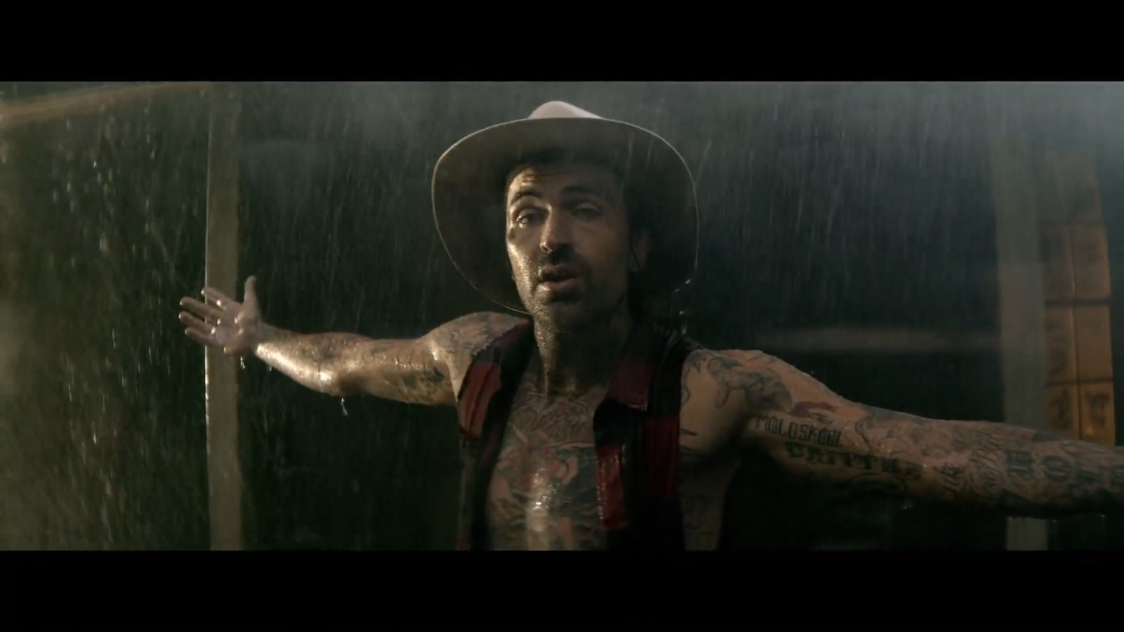 Yelawolf - Daylight (yelawolf.my1.ru)